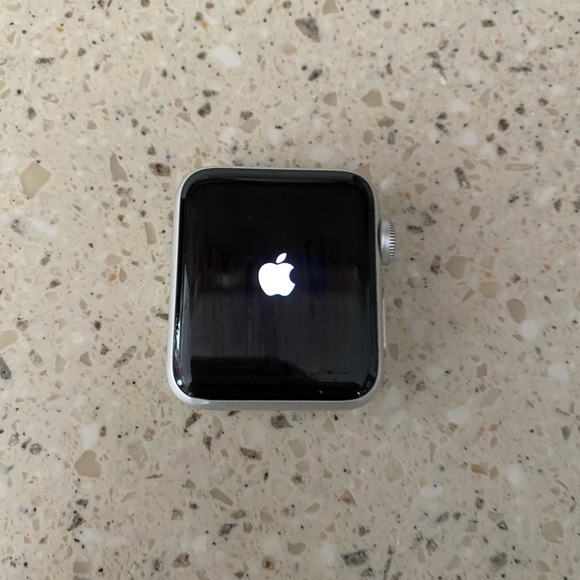 Apple Watch Series 3 38mm Silver Aluminum Fog Sport Band (GPS) Model A18… - Picture 2 of 16